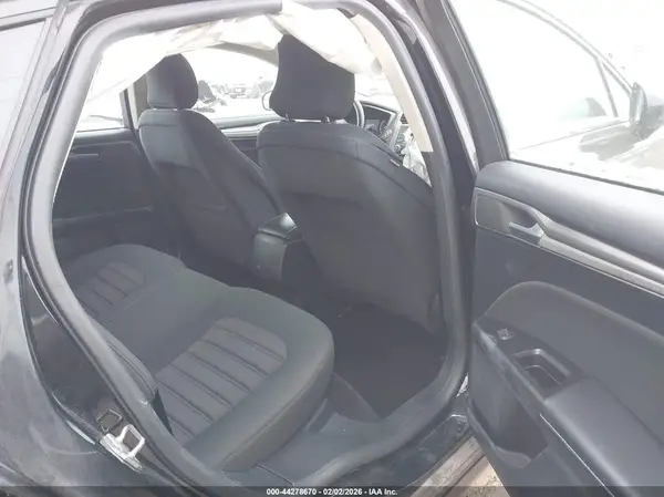 3FA6P0H70HR415117 2017 FORD FUSION - Image 8