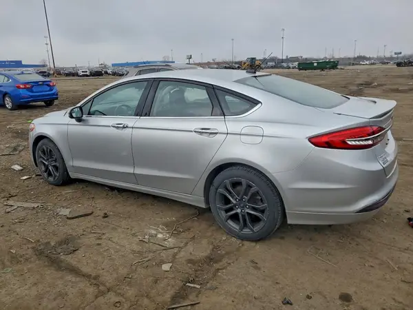 3FA6P0H70JR105300 2018 FORD FUSION - Image 2