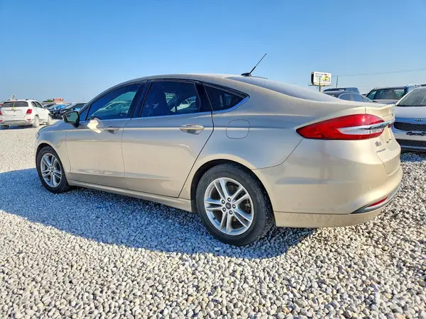 3FA6P0H70JR114675 2018 FORD FUSION - Image 2