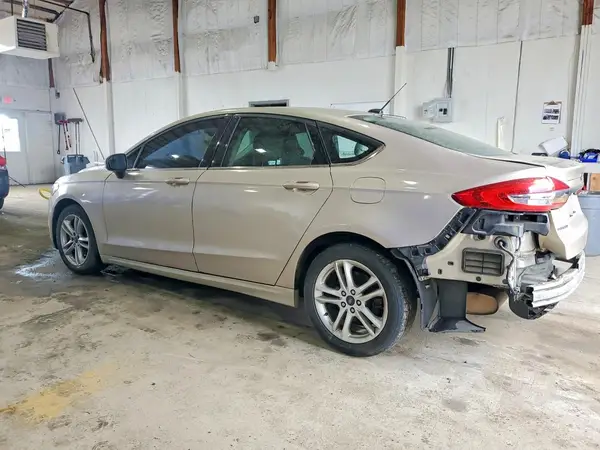 3FA6P0H70JR140533 2018 FORD FUSION - Image 2