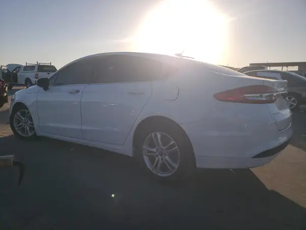 3FA6P0H70JR152262 2018 FORD FUSION - Image 2