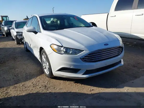 3FA6P0H70JR250014 2018 FORD FUSION - Image 1
