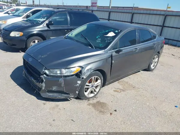 3FA6P0H70JR271221 2018 FORD FUSION - Image 2