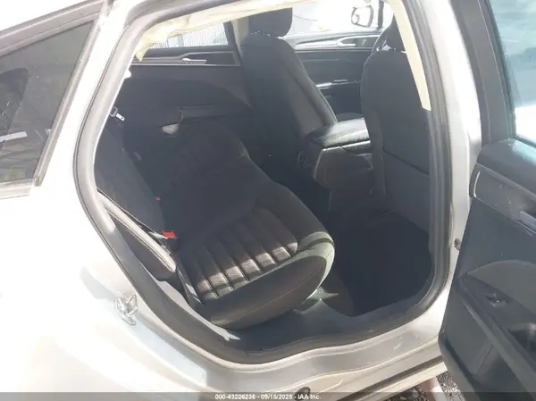 3FA6P0H70JR273504 2018 FORD FUSION - Image 8