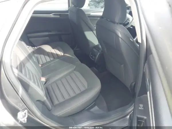 3FA6P0H70KR123233 2019 FORD FUSION - Image 8