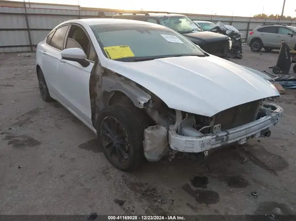 3FA6P0H70KR239578 2019 FORD FUSION - Image 1