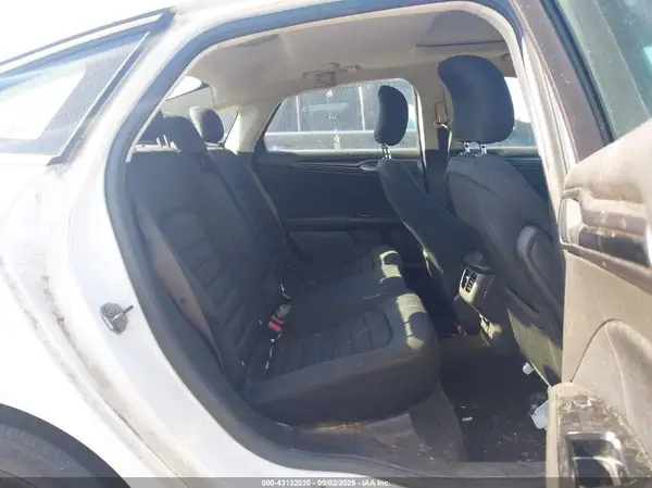 3FA6P0H71GR135978 2016 FORD FUSION - Image 8