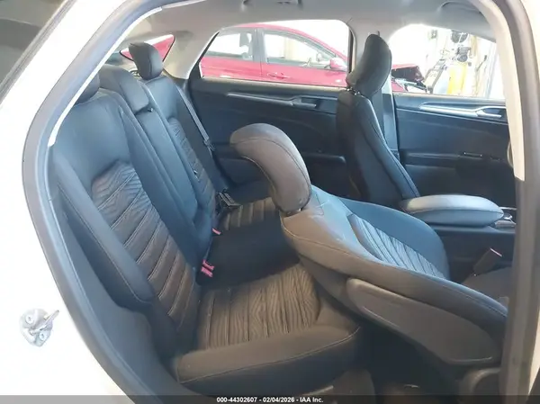 3FA6P0H71GR190012 2016 FORD FUSION - Image 8