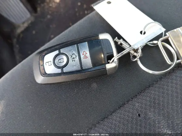 3FA6P0H71HR104117 2017 FORD FUSION - Image 8