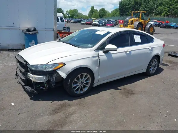 3FA6P0H71HR107194 2017 FORD FUSION - Image 2