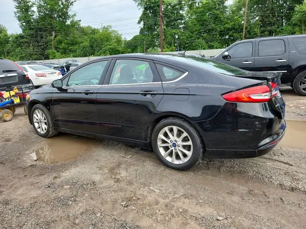 3FA6P0H71HR107387 2017 FORD FUSION - Image 2