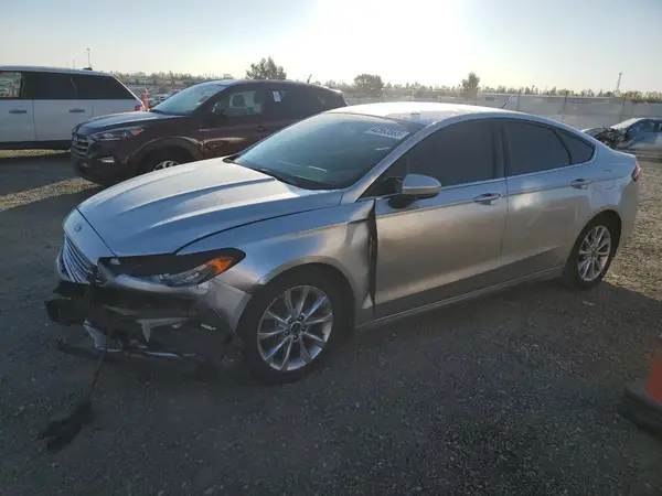 3FA6P0H71HR113481 2017 FORD FUSION - Image 1