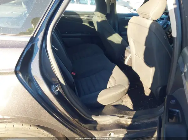 3FA6P0H71HR124996 2017 FORD FUSION - Image 8