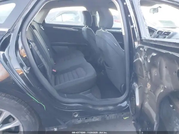 3FA6P0H71HR142804 2017 FORD FUSION - Image 8