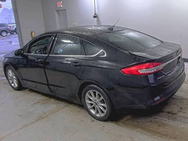 3FA6P0H71HR145749 2017 FORD FUSION - Image 1