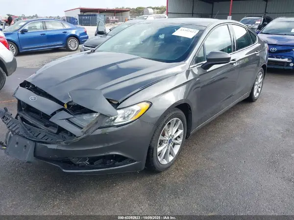 3FA6P0H71HR163104 2017 FORD FUSION - Image 2