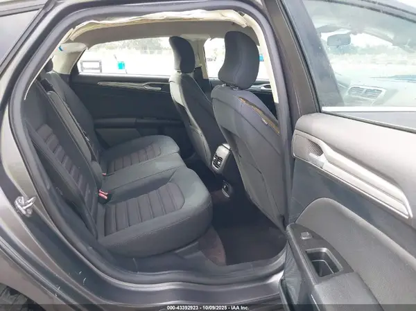 3FA6P0H71HR163104 2017 FORD FUSION - Image 8