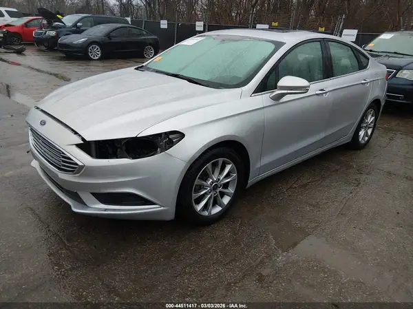 3FA6P0H71HR185703 2017 FORD FUSION - Image 2