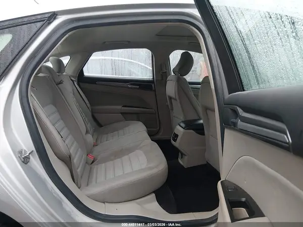 3FA6P0H71HR185703 2017 FORD FUSION - Image 8