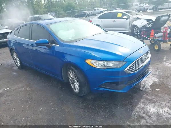 3FA6P0H71HR214181 2017 FORD FUSION - Image 1