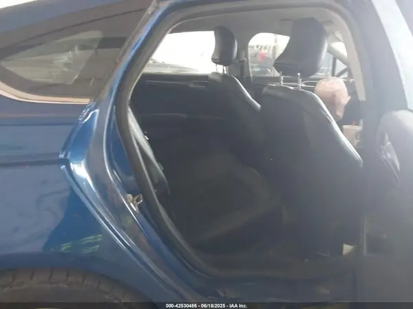 3FA6P0H71HR215279 2017 FORD FUSION - Image 8