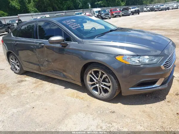 3FA6P0H71HR215363 2017 FORD FUSION - Image 1