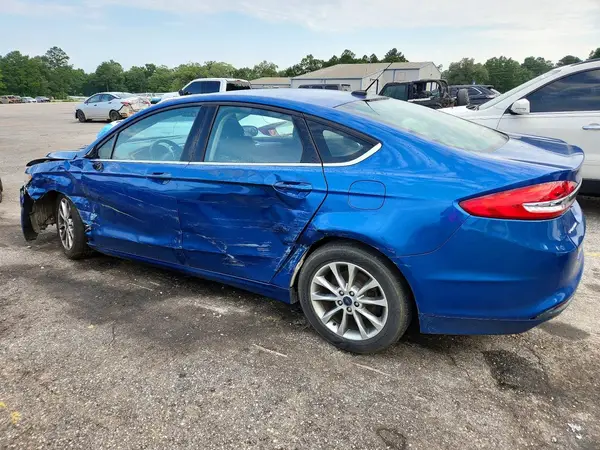 3FA6P0H71HR240425 2017 FORD FUSION - Image 2