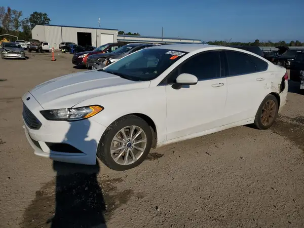 3FA6P0H71HR244569 2017 FORD FUSION - Image 1