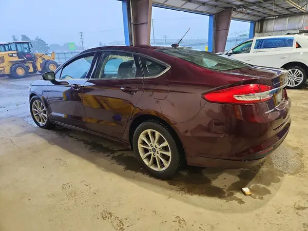 3FA6P0H71HR245267 2017 FORD FUSION - Image 2