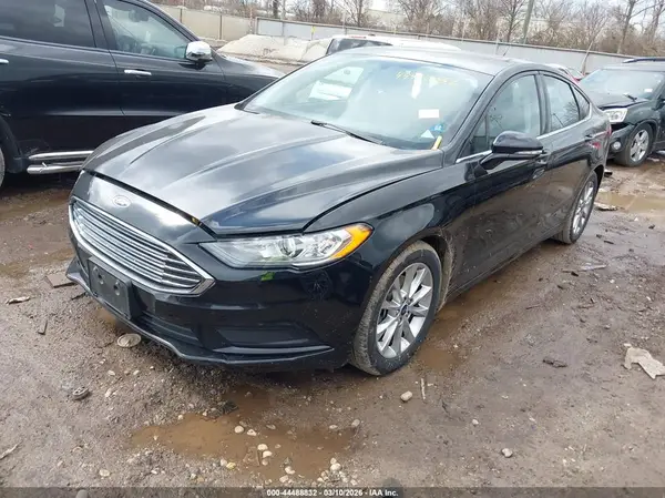 3FA6P0H71HR272033 2017 FORD FUSION - Image 2