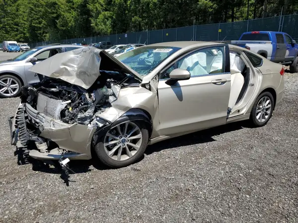 3FA6P0H71HR322297 2017 FORD FUSION - Image 1