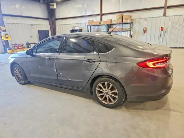 3FA6P0H71HR327869 2017 FORD FUSION - Image 2