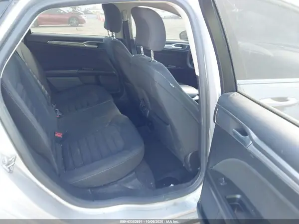 3FA6P0H71HR340847 2017 FORD FUSION - Image 8