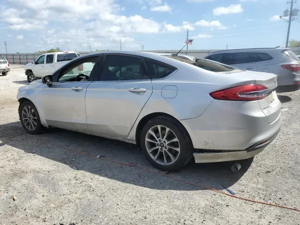 3FA6P0H71HR359317 2017 FORD FUSION - Image 2