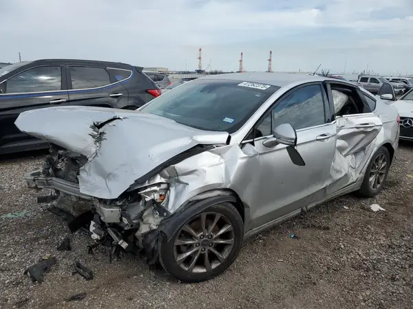 3FA6P0H71HR370365 2017 FORD FUSION - Image 1