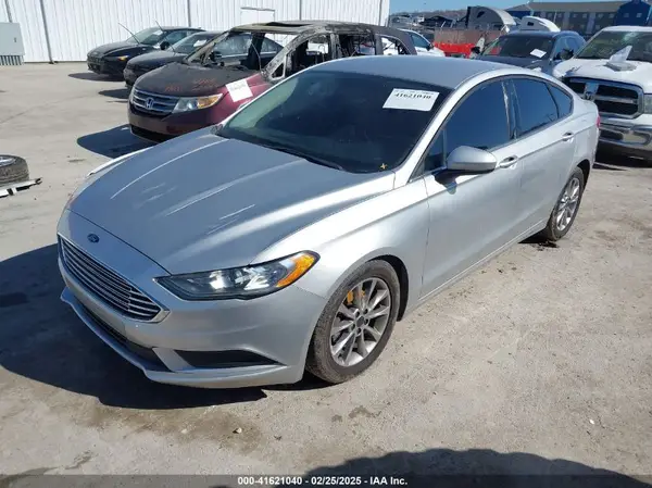 3FA6P0H71HR372102 2017 FORD FUSION - Image 2
