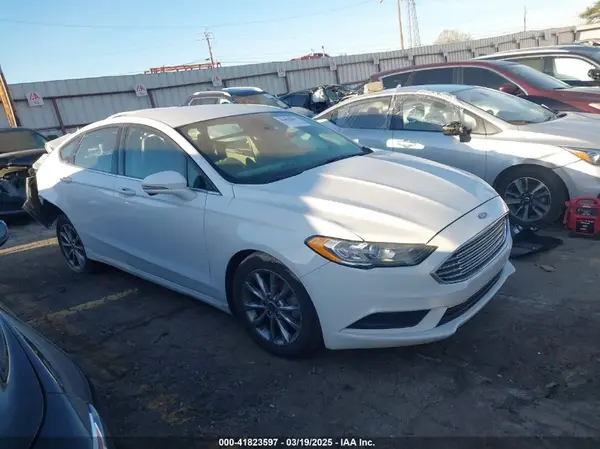 3FA6P0H71HR388140 2017 FORD FUSION - Image 1