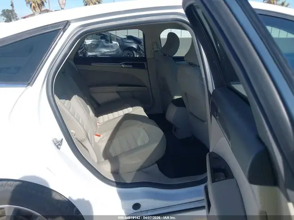 3FA6P0H71HR388204 2017 FORD FUSION - Image 8