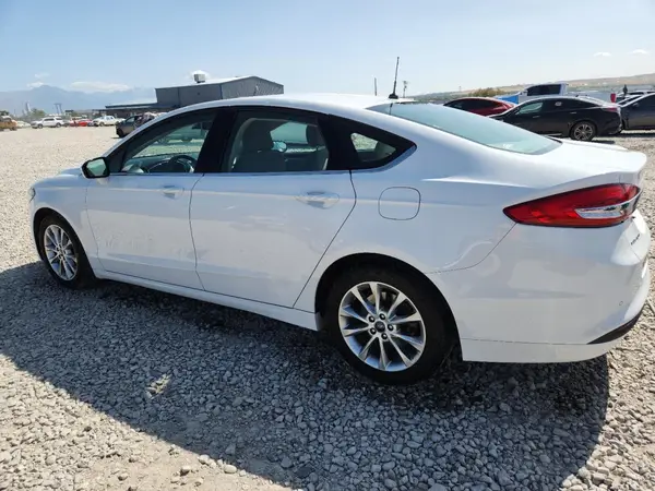 3FA6P0H71HR388963 2017 FORD FUSION - Image 2