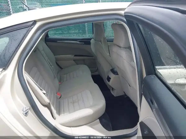 3FA6P0H71HR391894 2017 FORD FUSION - Image 8