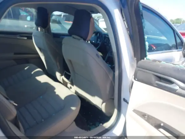 3FA6P0H71HR404207 2017 FORD FUSION - Image 8