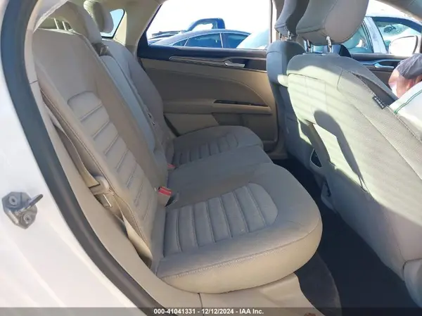 3FA6P0H71HR411111 2017 FORD FUSION - Image 8