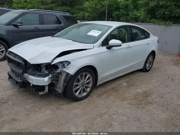 3FA6P0H71HR413635 2017 FORD FUSION - Image 2