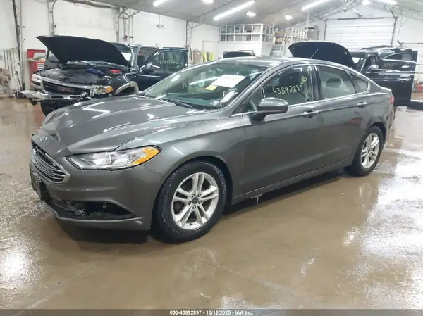 3FA6P0H71JR190549 2018 FORD FUSION - Image 2