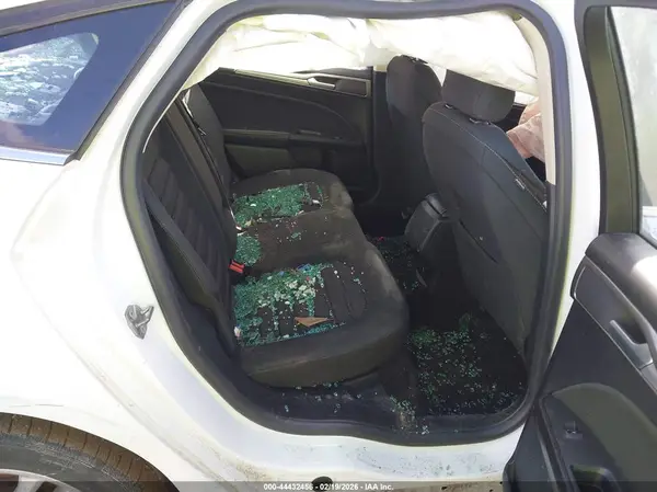 3FA6P0H71JR253620 2018 FORD FUSION - Image 8