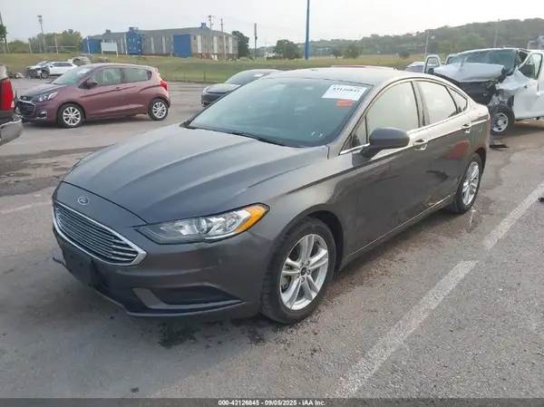 3FA6P0H71JR270532 2018 FORD FUSION - Image 2