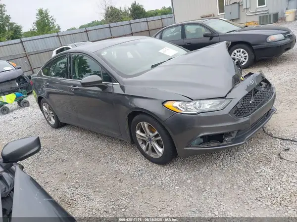3FA6P0H71JR270952 2018 FORD FUSION - Image 1