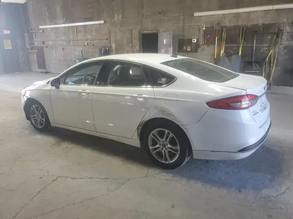 3FA6P0H71JR277982 2018 FORD FUSION - Image 2