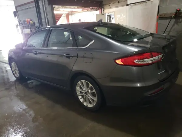 3FA6P0H71KR243381 2019 FORD FUSION - Image 2
