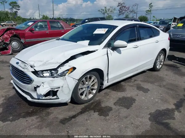 3FA6P0H71LR155626 2020 FORD FUSION - Image 2
